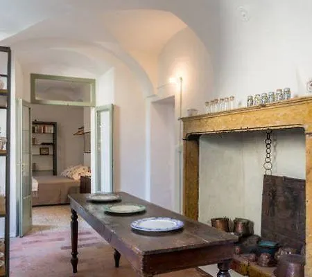Semesterbostad Casa Gerardi